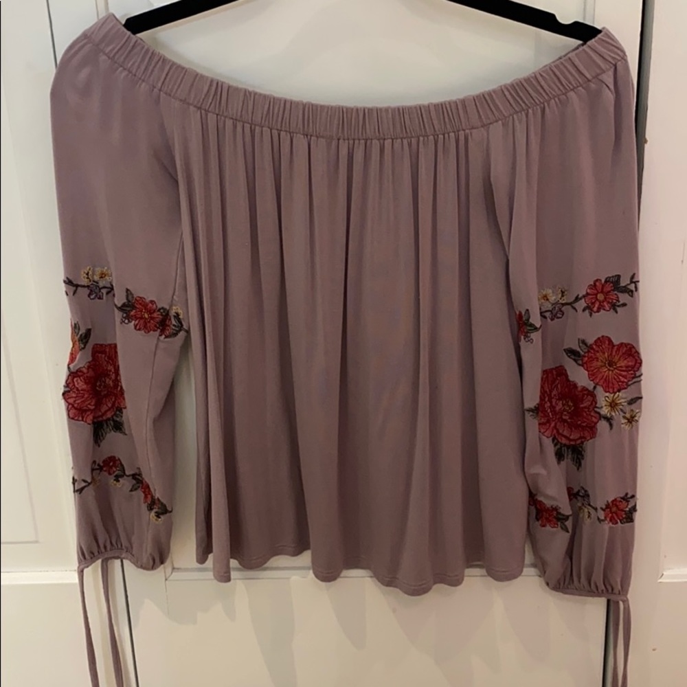 off the shoulder shirt from american eagle